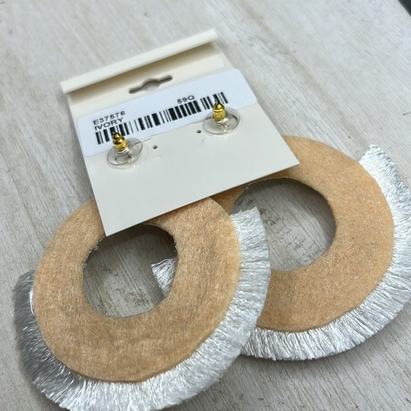 Mercier Embellished Earring Ivory, new on card, Caroline Hill - Picture 4 of 4